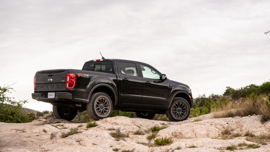  Ford Ranger FX4 Lariat SuperCrew 2018 года  (NA) (фото 38 из 43)